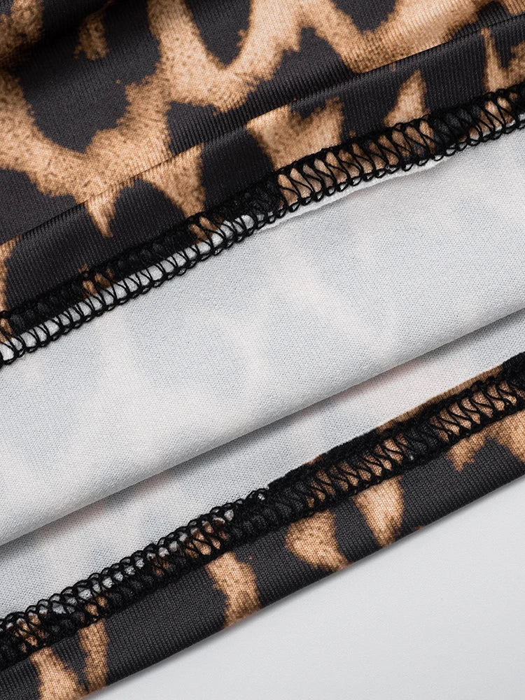 Ensemble 2 Pièces Imprimé Léopard — Crop Top Col V Froncé + Legging Taille Haute Sexy | WEIRD PUSS