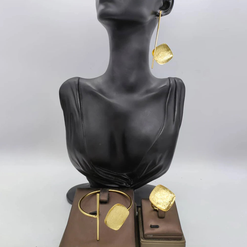 Parure Dorée Dubaï – Boucles d'oreilles & Bague Plaquées Or 18K