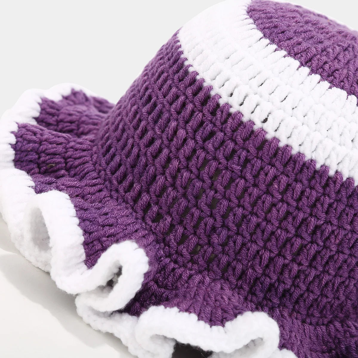 Bob Tricoté Crochet Main — Volants Colorés Tendance Chaud Luxe Artisanal Femme Hiver | CALURIRI