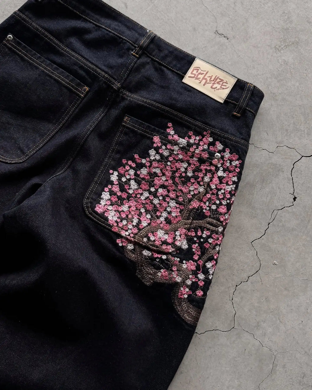 Jean Baggy Droit Y2K Broderie Fleur de Cerisier Chevalier — Denim Vintage Streetwear BiggOrange