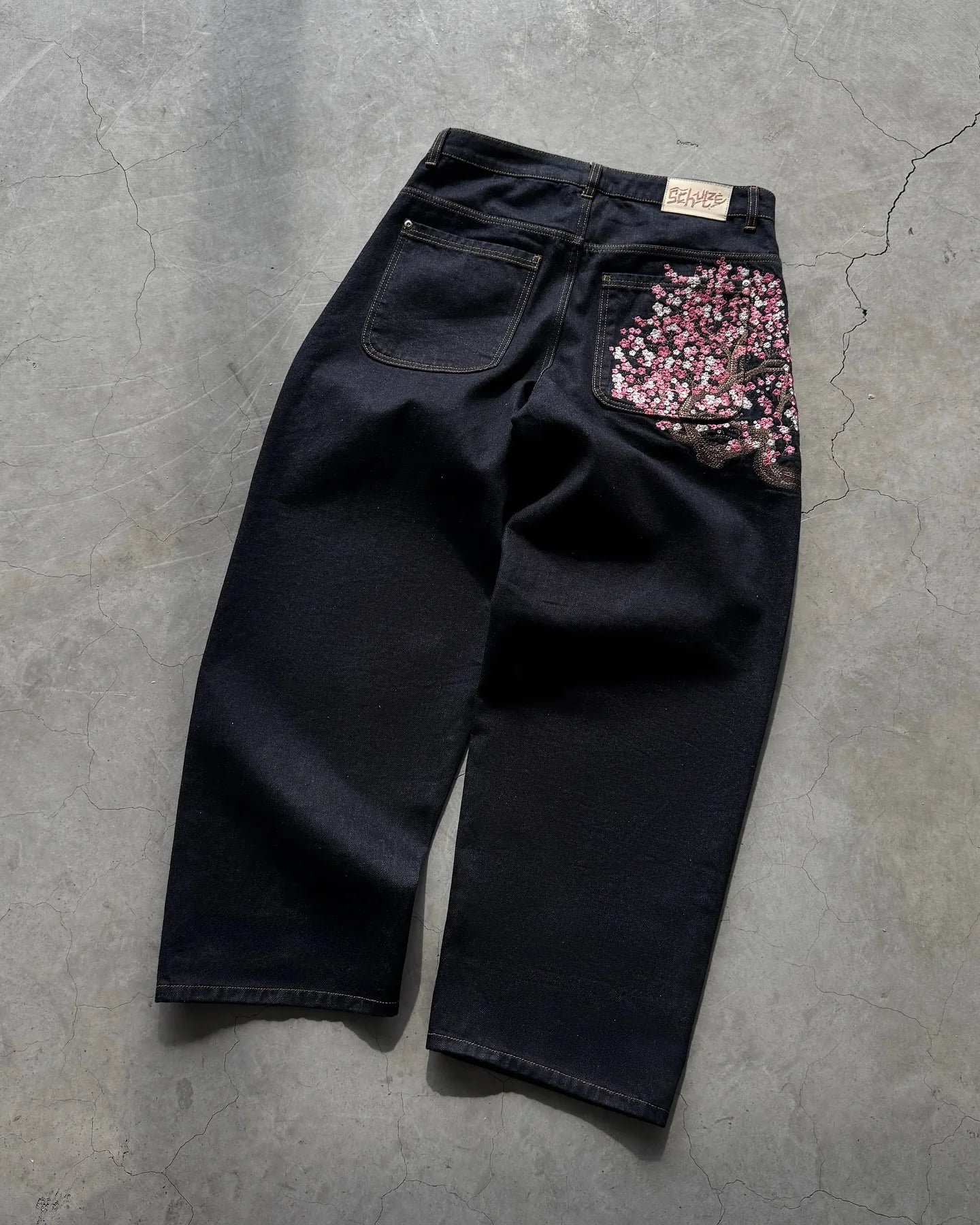 Jean Baggy Droit Y2K Broderie Fleur de Cerisier Chevalier — Denim Vintage Streetwear BiggOrange