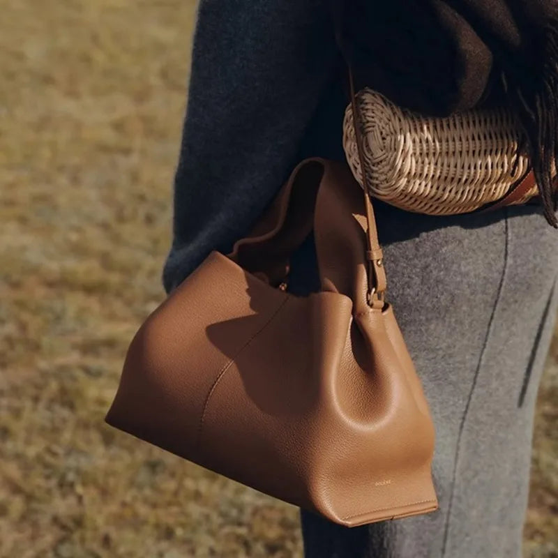 Sac Seau Plissé en Cuir Véritable — Bandoulière Luxe Couleur Unie