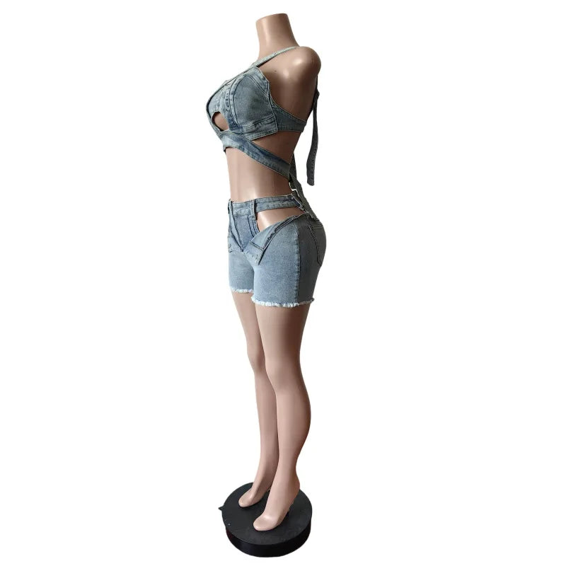 Ensemble 2 Pièces Denim — Crop Top Licou Sans Manches + Short Jean Déchiré Sexy Vacances | CM.YAYA Été 2025