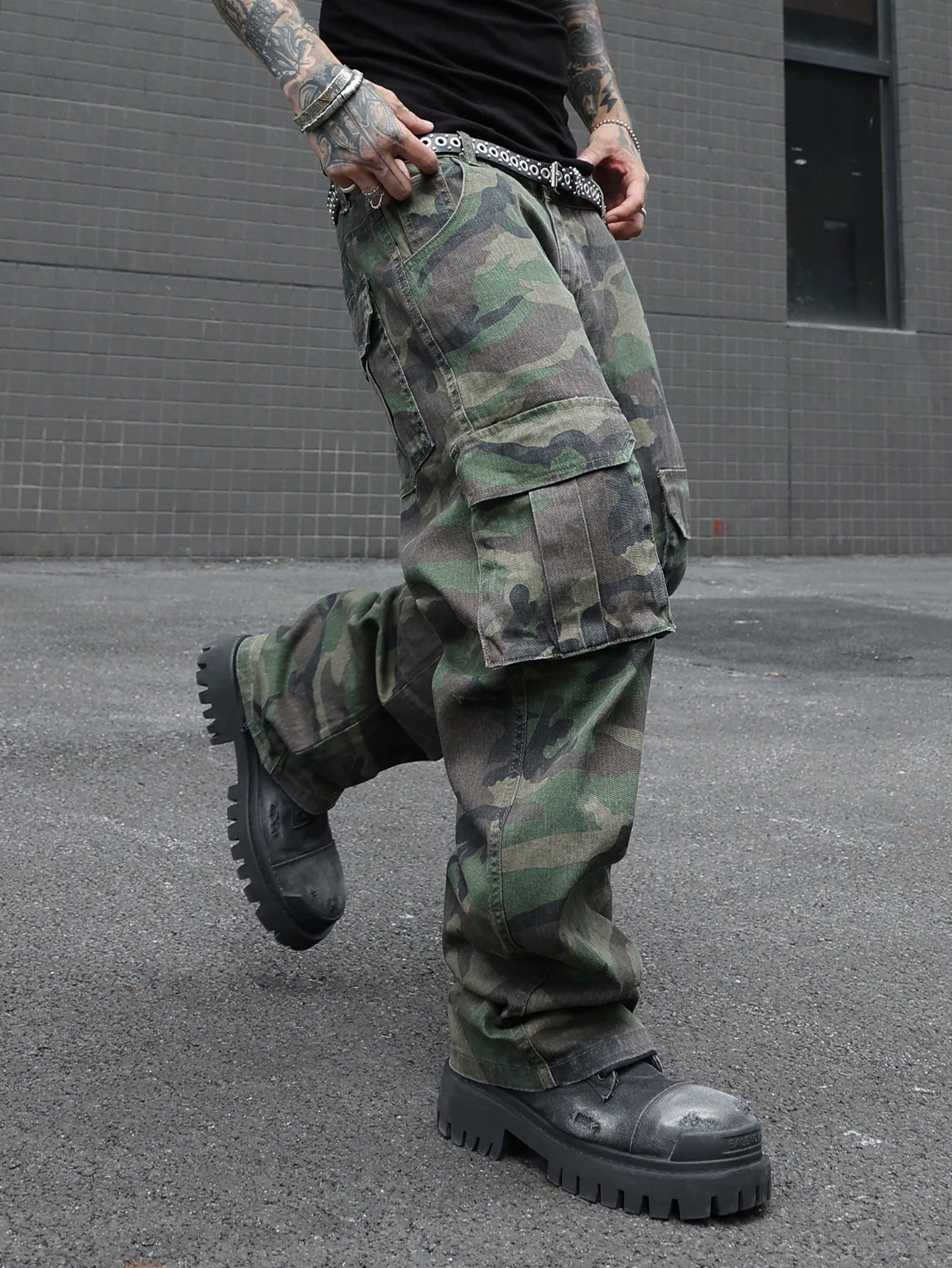 Jean Cargo Camouflage Vert Armée Multi-Poches — Coupe Ample Style Militaire Streetwear Homme