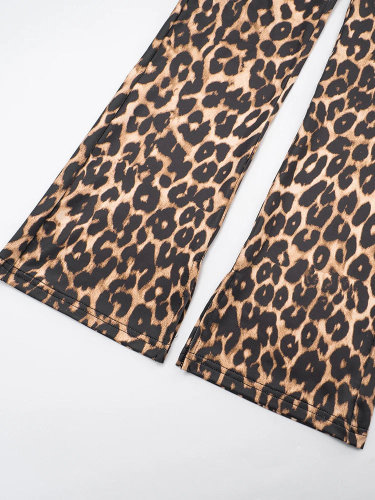 Ensemble 2 Pièces Imprimé Léopard — Crop Top Col V Froncé + Legging Taille Haute Sexy | WEIRD PUSS