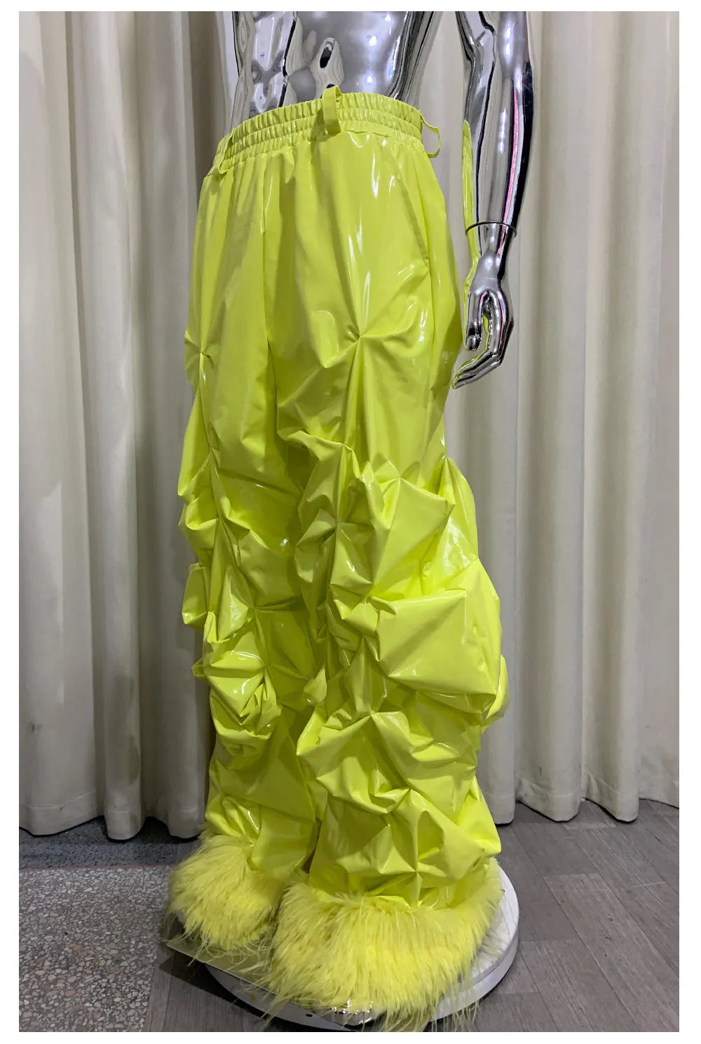 Pantalon Jambe Large Plissé PVC Brillant Jaune Y2K Luxe — Simili Cuir Streetwear Mauroicardi
