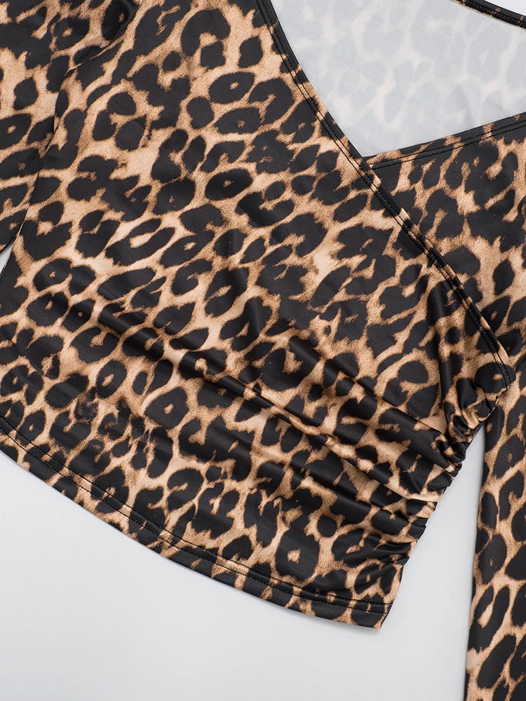 Ensemble 2 Pièces Imprimé Léopard — Crop Top Col V Froncé + Legging Taille Haute Sexy | WEIRD PUSS