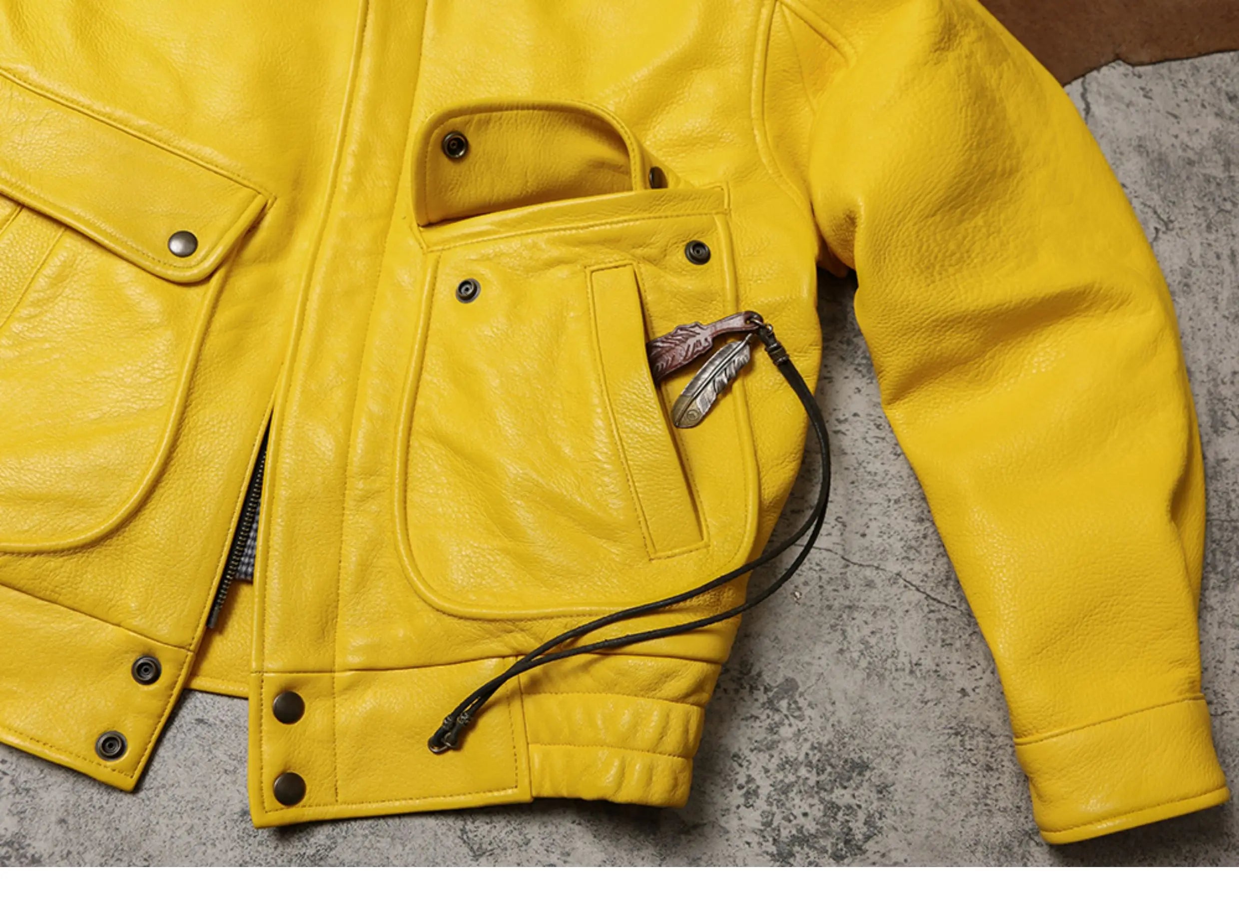 Veste Courte Simili Cuir Homme — Col Rabattu, Fermeture Éclair, Style Luxe | Mauroicardi 2025