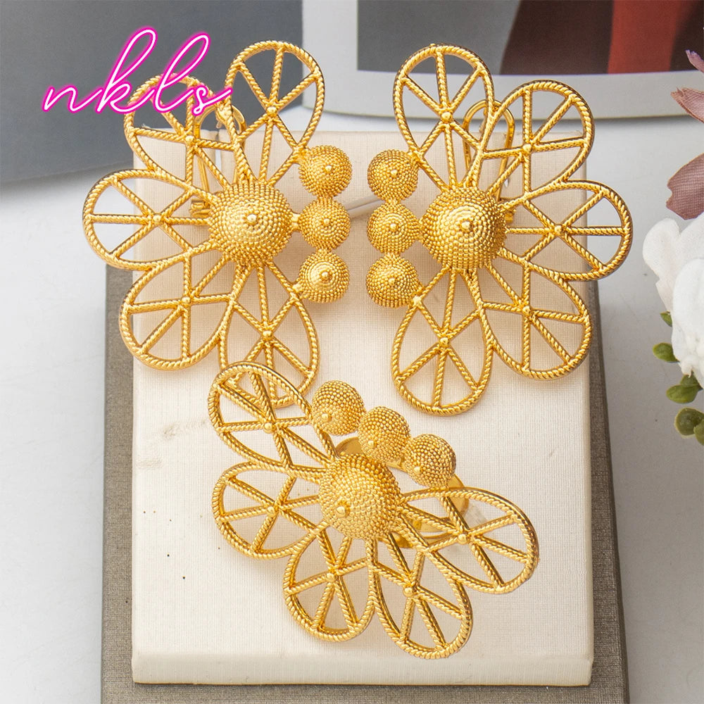 Ensemble Bijoux Dubaï Style Brésilien Plaqué Or 18K — Boucles d’Oreilles & Bague NKLS