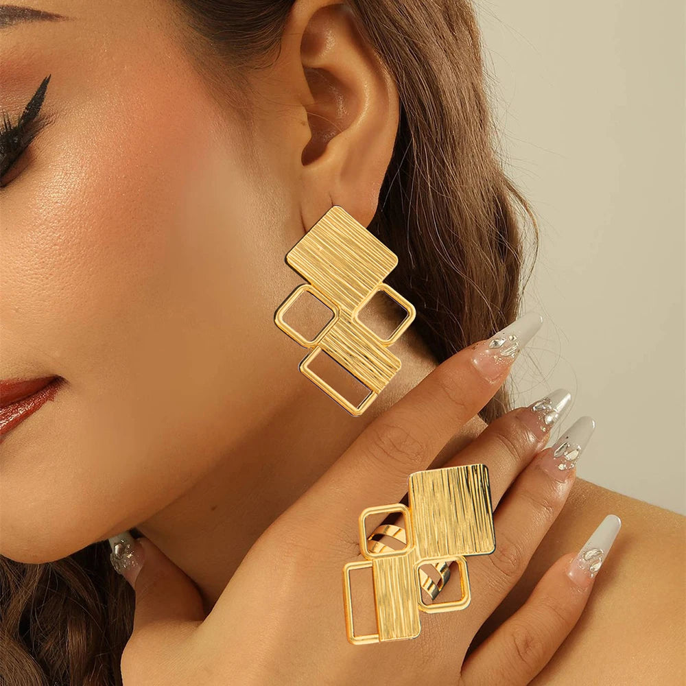 Ensemble Bijoux Africains Dubaï Plaqué Or 18K — Boucles d’Oreilles Clip & Bague Fleur YM