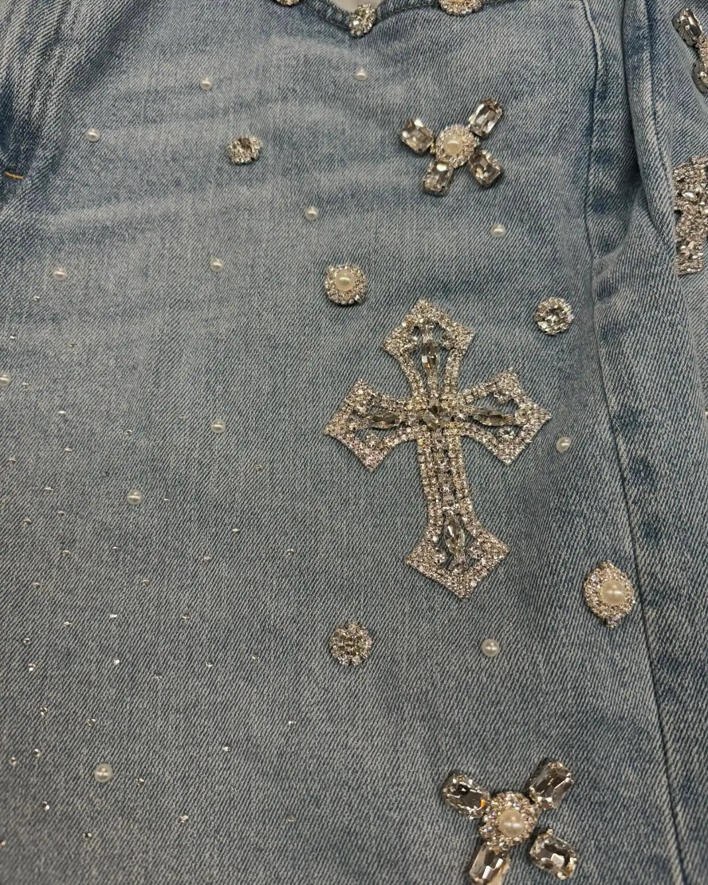 Short Denim Y2K Gothique – Broderie Croix Diamant & Strass Streetwear Hip-Hop | Unisexe